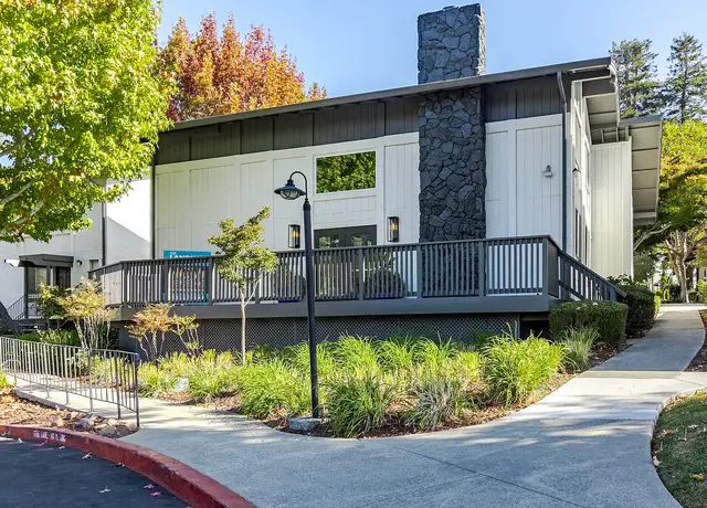 Photo of 3045 Capitola Rd, Santa Cruz, CA 95062