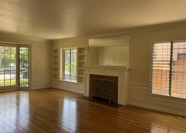 Property at 1137 Meadowbrook Ave, Los Angeles, CA, 90019, 2 beds, 1 bath, [object Object]