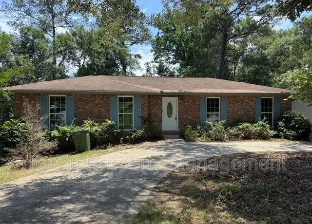 Property at 6823 Live Oaks Dr, Columbus, GA, 31909, 3 beds, 2 baths, [object Object]