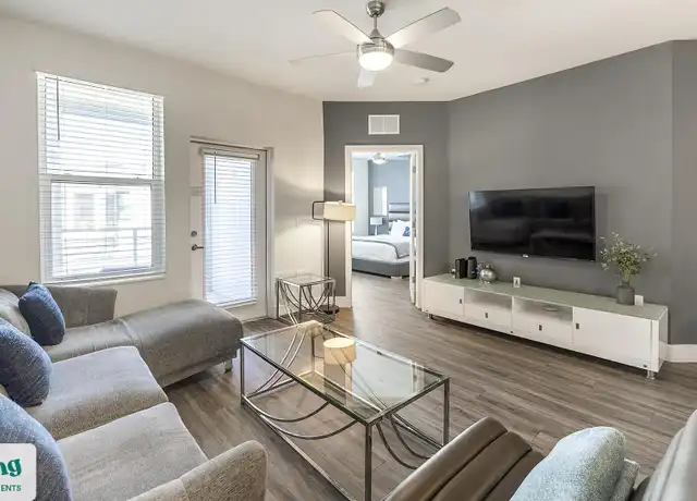 Property at 4950 W Prescott St, Tampa, FL, 33616, 2 beds, 2 baths, [object Object]