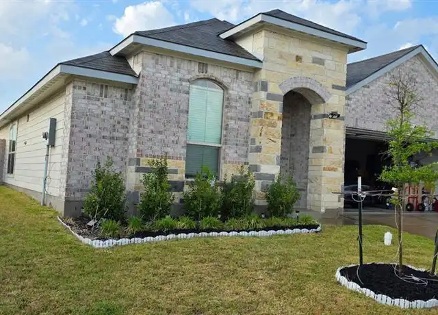 Property at 1102 Davy St, Brenham, TX, 77833, 3 beds, 2 baths, [object Object]