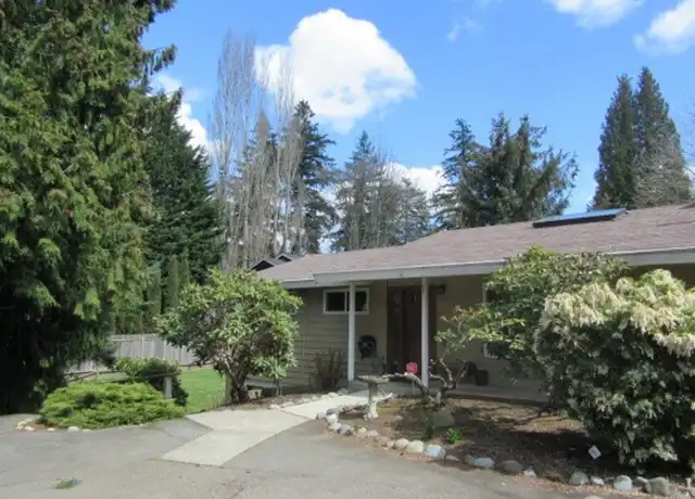 Property at 11422 NE 94th St, Kirkland, WA, 98033, 2 beds, 1 bath, [object Object]