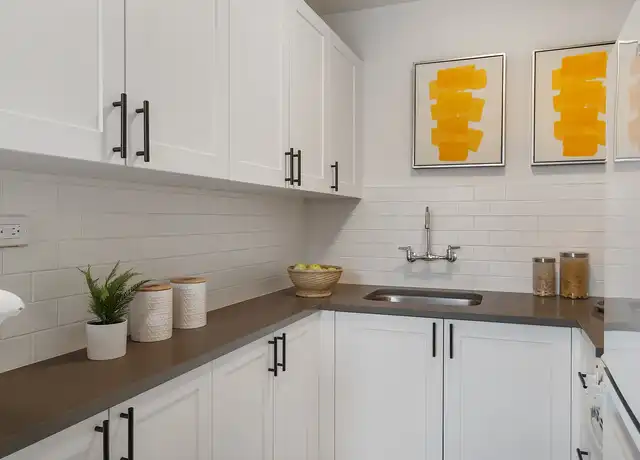 Property at University Manor - 1305 NE 43rd St, Seattle, WA, 98105, 0 beds, 1 bath, [object Object]