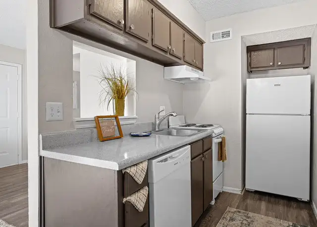 Photo of 3001 Pheasant Run Rd, Norman, OK 73072