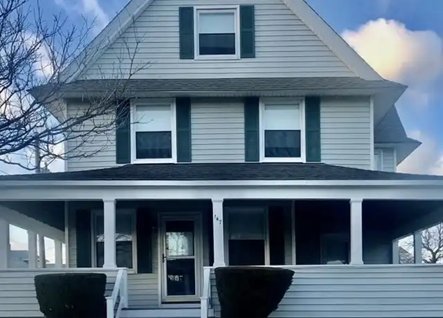 Property at 147 Kenberma St Unit house, Hull, MA, 02045, 4 beds, 2 baths, [object Object]