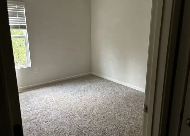 Property at 464 Stoneybrook Dr Unit one room, Dahlonega, GA, 30533, 3 beds, 2.5 baths, [object Object]