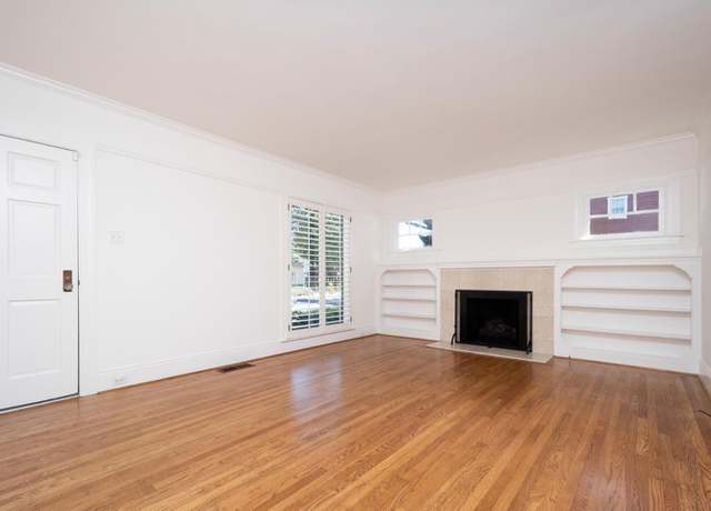 Photo of 301 Bayswater Ave, Burlingame, CA 94010