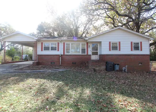 Property at 329 24th Ct NW, Center Point, AL, 35215, 3 beds, 1 bath, [object Object]