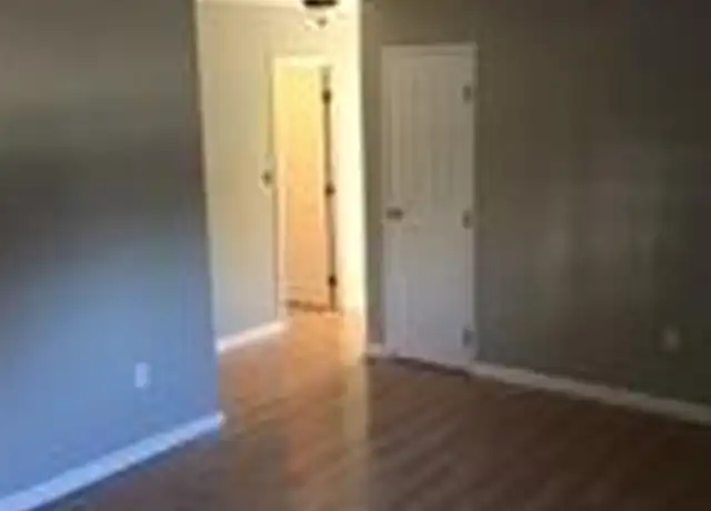 Property at 4 Chapel Hill Dr, Plymouth, MA, 02360, 2 beds, 1 bath, [object Object]