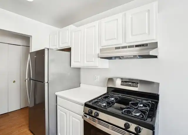 Property at Venoy Pines - 7127 Bonnie Dr, Westland, MI, 48185, 1-2 bed, 1-1.5 bath, [object Object]