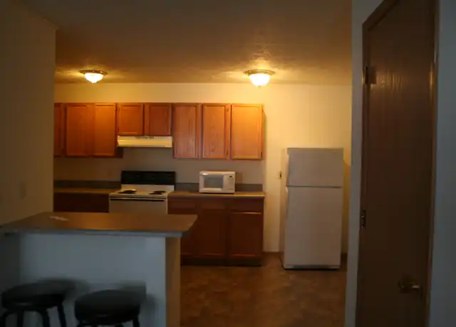 Property at 309 E Vernon Ave Unit 1, Normal, IL, 61761, 2 beds, 1 bath, [object Object]