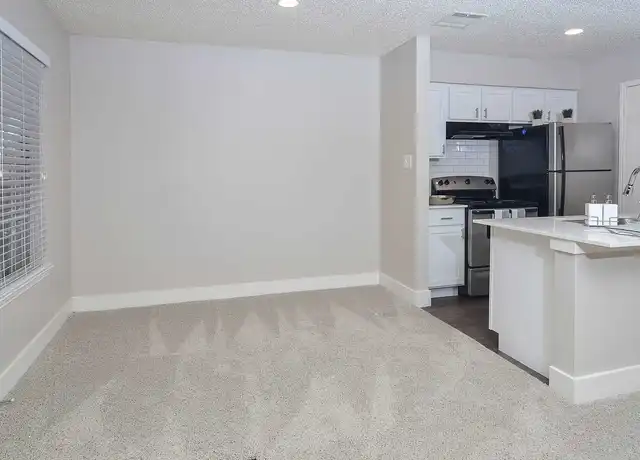Property at Stoney Ridge Apartments - 3200 S 1st St, Austin, TX, 78704, 1-2 bed, 1 bath, [object Object]