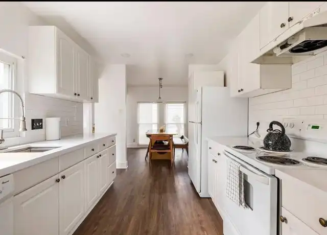 Property at 2709 Parker Ln Unit B, Austin, TX, 78741, 2 beds, 1.5 baths, [object Object]