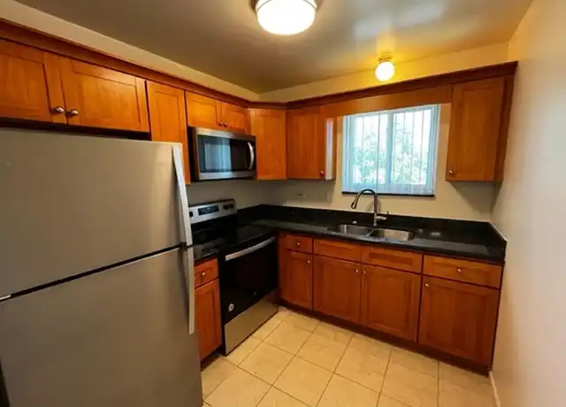 Property at Georgian Court Apartments - 906 Joliet Rd, La Grange, IL, 60525, 1-2 bed, 1 bath, [object Object]