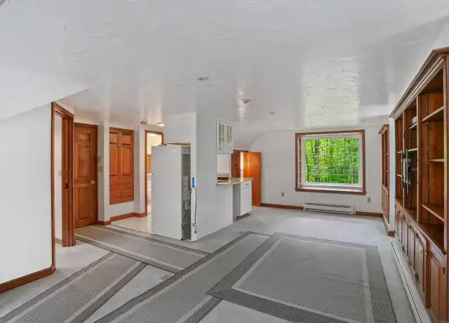 Property at 86 Gallows Hill Rd, Redding, CT, 06896, 1 bed, 1 bath, [object Object]