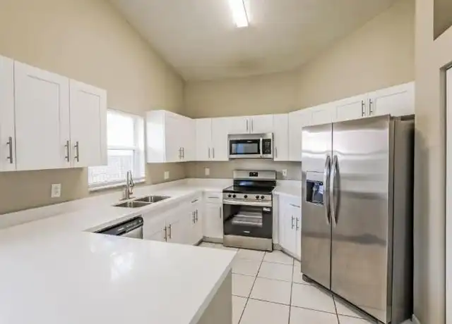 Property at 1365 SW 106th Ave, Pembroke Pines, FL, 33025, 3 beds, 2 baths, [object Object]