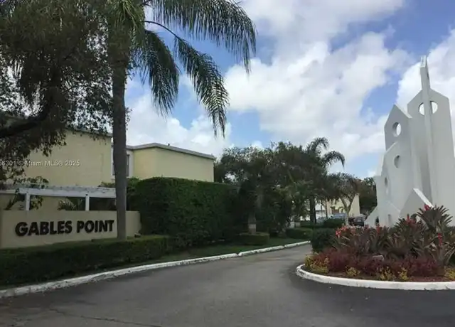 Property at 4560 SW 68th Court Cir Unit 4, Miami, FL, 33155, 2 beds, 1.5 baths, [object Object]