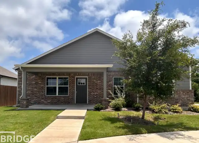 Property at 4433 Lassen Trl, Forney, TX, 75126, 4 beds, 2 baths, [object Object]