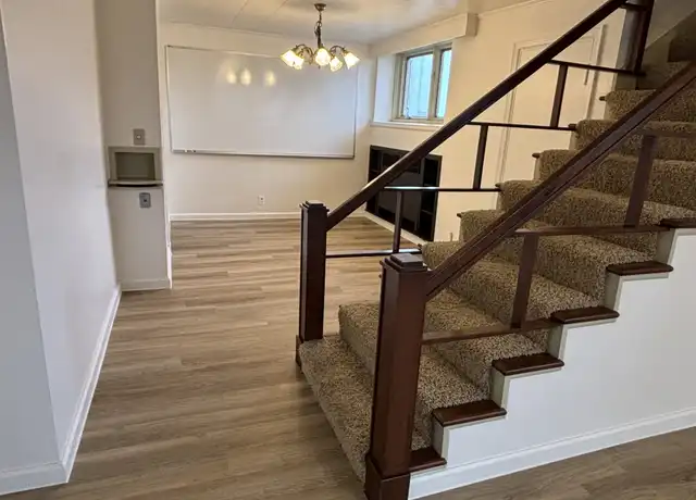 Property at 1425 Brady St Unit 1, Davenport, IA, 52803, 2 beds, 1 bath, [object Object]