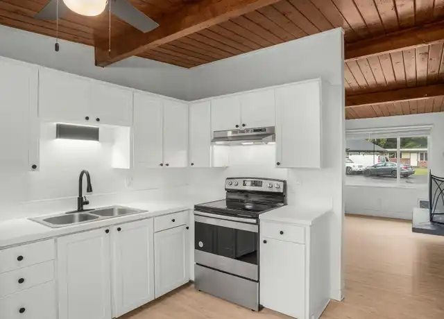 Property at 3902 Gibbons St, Vancouver, WA, 98661, 2 beds, 1 bath, [object Object]