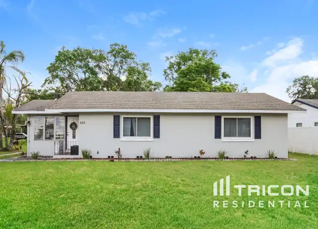 Property at 620 E 7th Ave, Mount Dora, FL, 32757, 2 beds, 1 bath, [object Object]