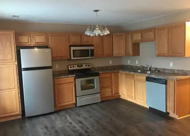 Property at 1024 E Jefferson St Unit B8 1, Linn, MO, 65051, 2 beds, 1 bath, [object Object]