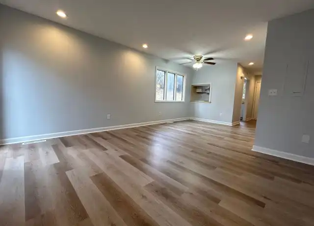 Property at 1433 E Shipley Ferry Rd Unit 4, Kingsport, TN, 37663, 2 beds, 1.5 baths, [object Object]
