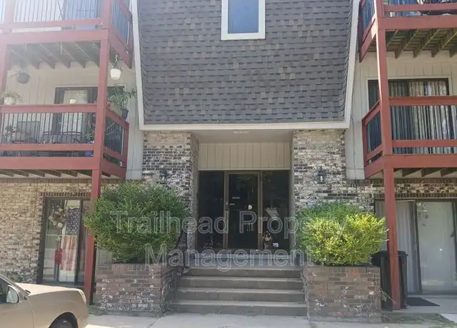 Property at 324 W College St Unit 203, Independence, MO, 64050, 2 beds, 2 baths, [object Object]
