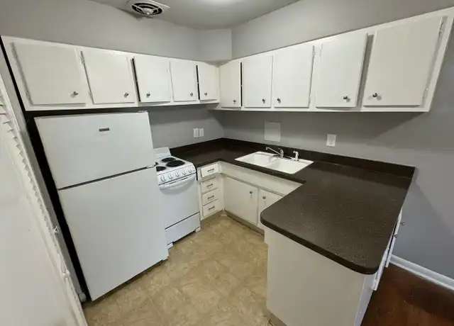 Property at 1556 Alexandria Dr Unit 1B(Z3), Lexington, KY, 40504, 1 bed, 1 bath, [object Object]