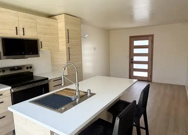 Property at 53 Lemon Dr, Camarillo, CA, 93010, 1 bed, 1 bath, [object Object]