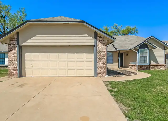 Property at 1105 Northridge Rd, Moore, OK, 73160, 3 beds, 2 baths, [object Object]