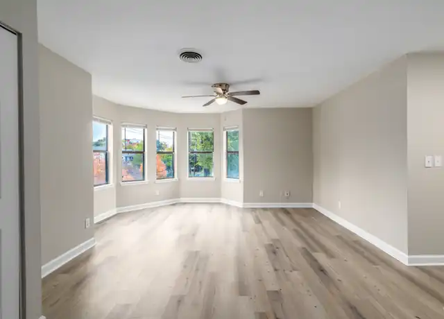 Property at 415 W 10th St Unit 413-10C, Charlotte, NC, 28202, 2 beds, 2 baths, [object Object]