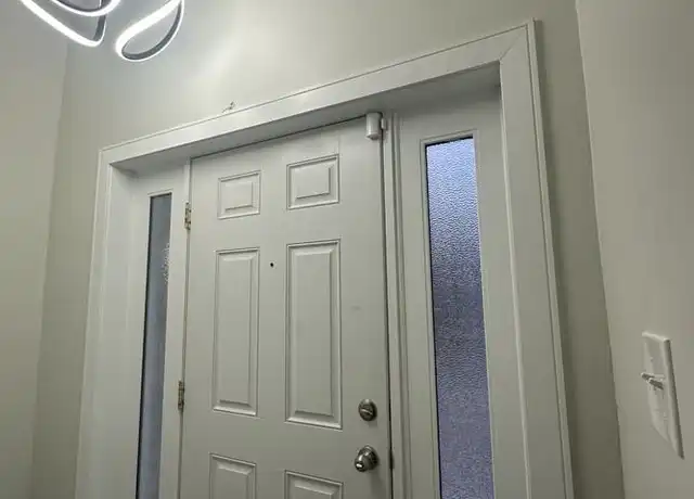 Property at 2933 W Lexington St Unit 3, Chicago, IL, 60612, 3 beds, 1 bath, [object Object]