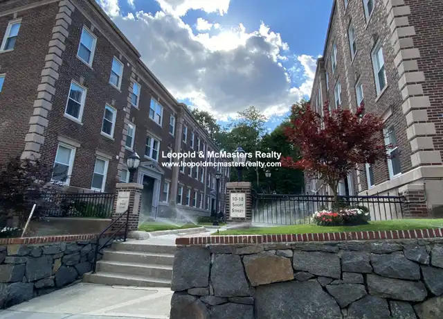 Property at 10 Short St Unit 2, Brookline, MA, 02446, 1 bed, 1 bath, [object Object]
