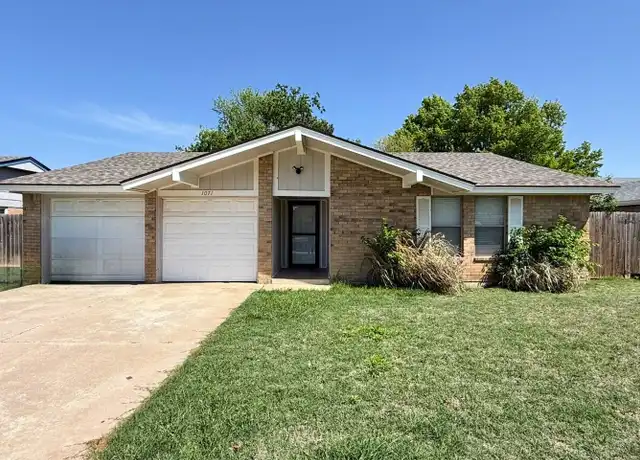 Property at 1071 Castlebury Mansion, Yukon, OK, 73099, 4 beds, 3 baths, [object Object]