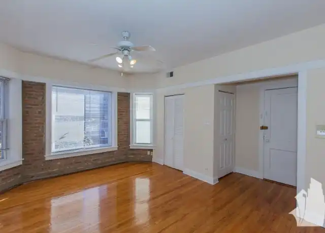 Property at 859 W Cornelia Ave, Chicago, IL, 60657, 2 beds, 2 baths, [object Object]