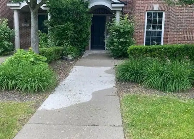 Property at 5729 Hampshire Ln, Ypsilanti, MI, 48197, 2 beds, 2.5 baths, [object Object]
