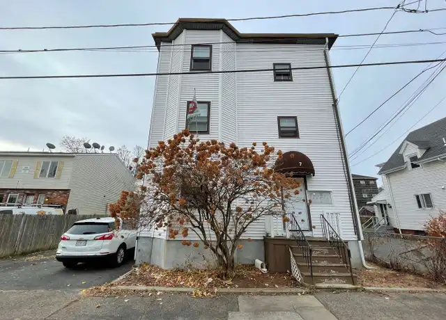 Property at 7 Richard St Unit 6, Lynn, MA, 01905, 1 bed, 1 bath, [object Object]