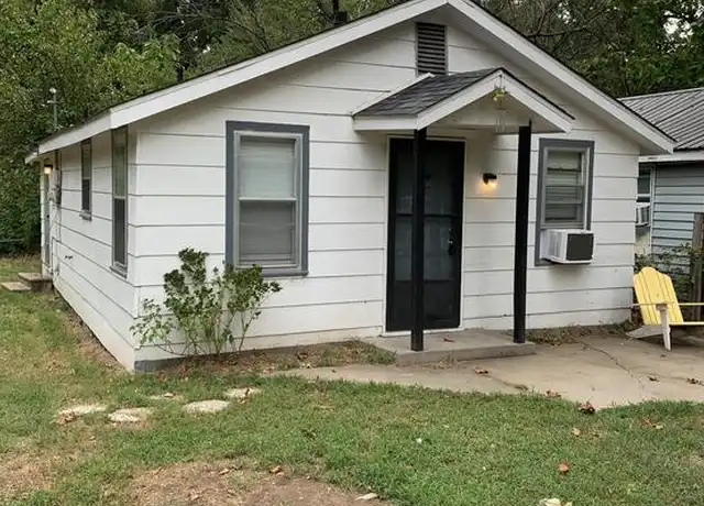 Property at 312 W Oakland St, Shawnee, OK, 74801, 1 bed, 1 bath, [object Object]