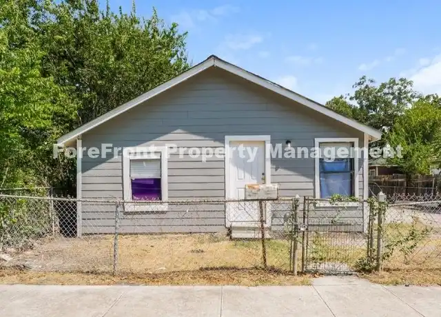 Property at 1819 San Carlos St, San Antonio, TX, 78207, 4 beds, 2 baths, [object Object]