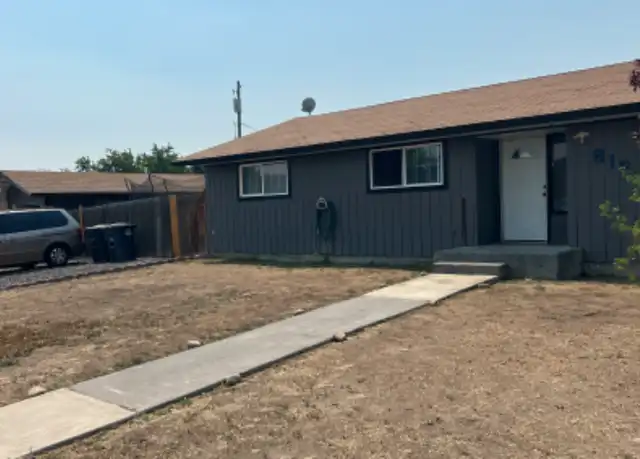 Property at 816 N Evelyn Dr, Moses Lake, WA, 98837, 4 beds, 2 baths, [object Object]