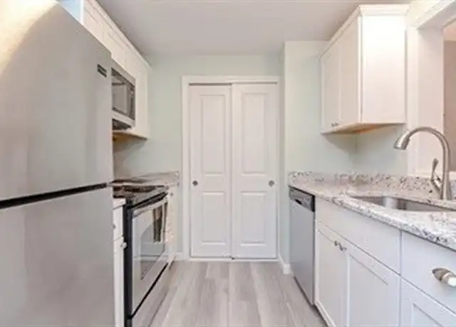 Property at 65 Greentree Ln #23, Weymouth, MA, 02190, 2 beds, 1.5 baths, [object Object]