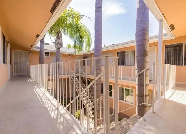 Photo of 1133 Freeman Ave, Long Beach, CA 90804