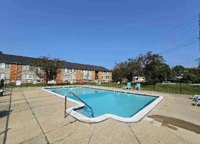 Property at 1879 W 13 Mile Rd Unit 26, Madison Heights, MI, 48071, 1 bed, 1 bath, [object Object]