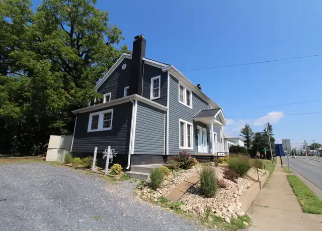 Property at 49 N High St, Harrisonburg, VA, 22802, 2 beds, 1.5 baths, [object Object]