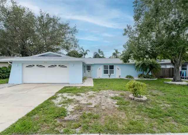 Property at 8918 134th St, Seminole, FL, 33776, 4 beds, 2 baths, [object Object]
