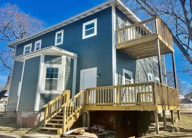 Property at 323 N Ash St Unit 1, Nevada, MO, 64772, 2 beds, 1 bath, [object Object]