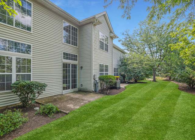 Photo of 10480 Wakefield Ln, Huntley, IL 60142
