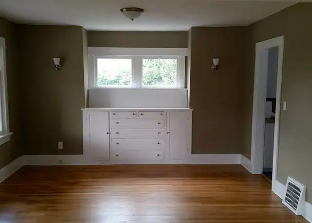 Property at 3727 SE Cora St Unit A, Portland, OR, 97202, 4 beds, 1 bath, [object Object]