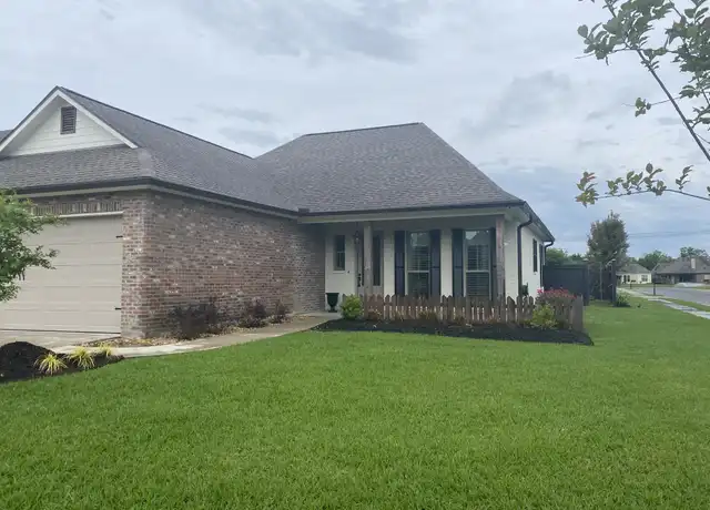 Property at 300 Channel Dr, Broussard, LA, 70518, 3 beds, 2 baths, [object Object]